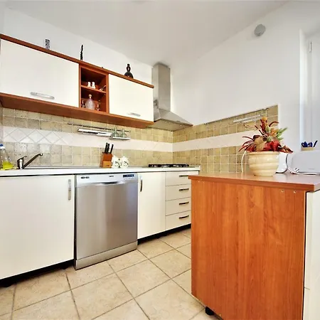 Holiday home Holiday Krijal Premuda